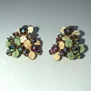 VTG Triad Aurora AB Crystal Floral Flower Cluster Clip On Earrings - .9”